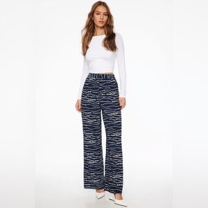 Dynamite Anika Wide Leg Lightweight Summer Pants